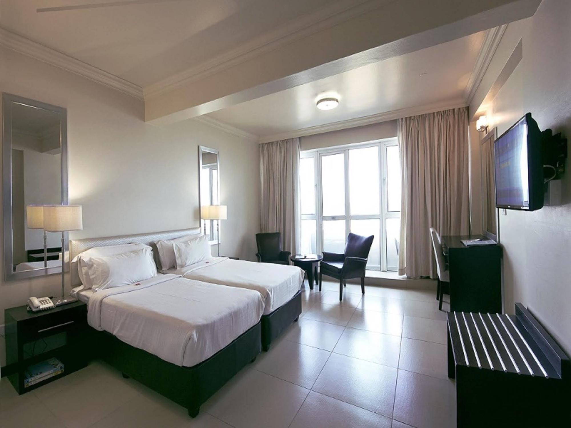 Blue Waters Hotel Ντούρμπαν Εξωτερικό φωτογραφία A room at the hotel