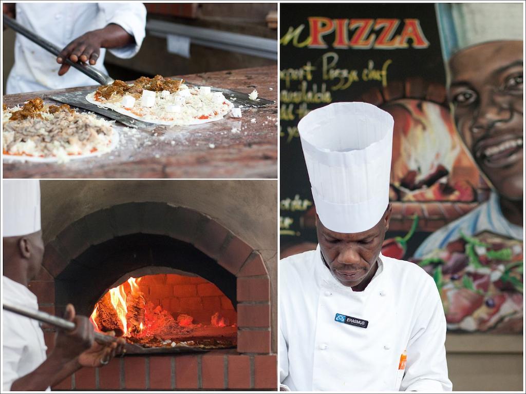 Blue Waters Hotel Ντούρμπαν Εξωτερικό φωτογραφία Chef preparing pizza
