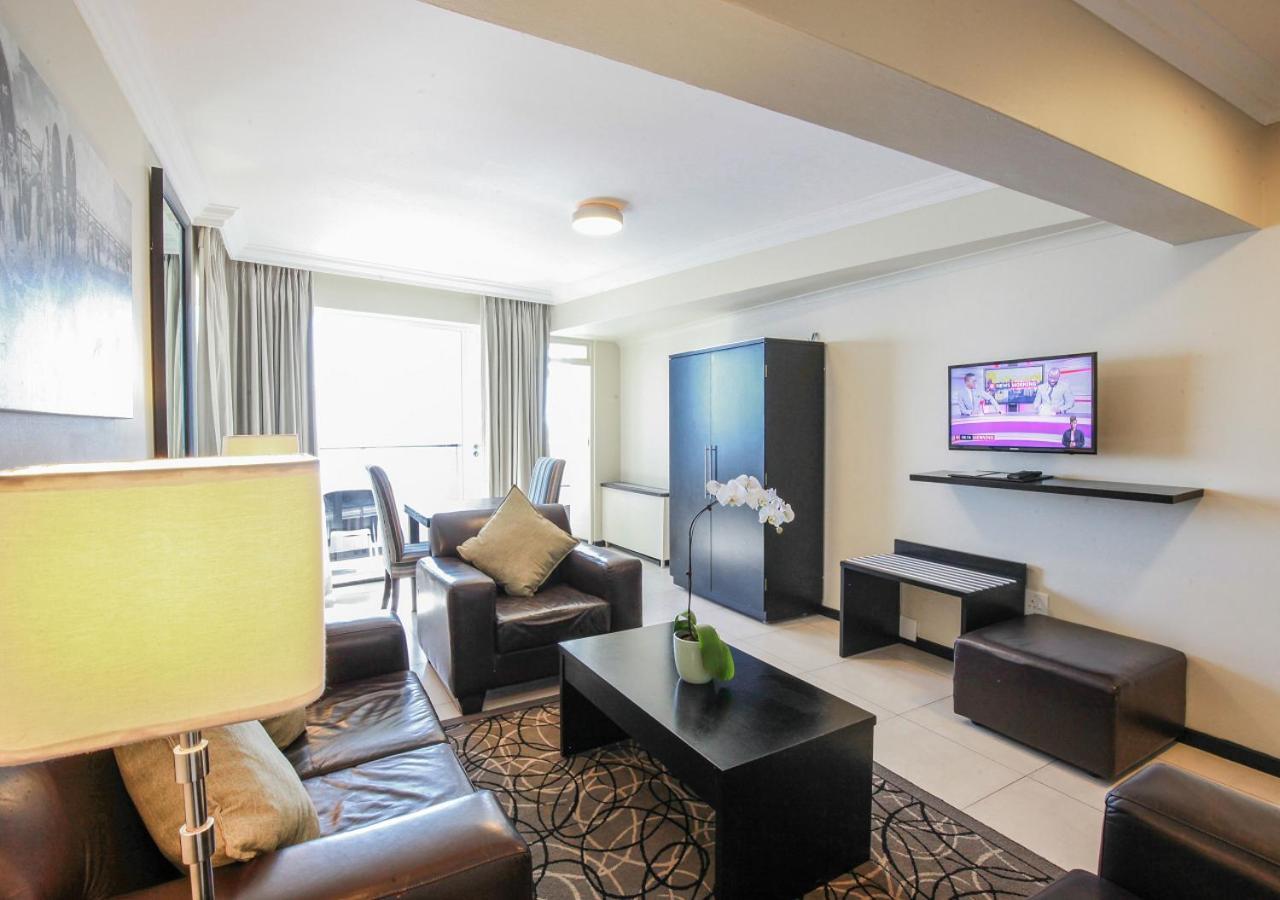 Blue Waters Hotel Ντούρμπαν Εξωτερικό φωτογραφία A living room in a hotel