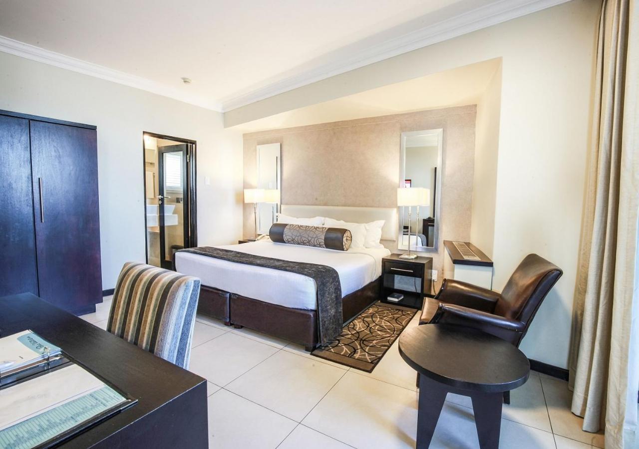 Blue Waters Hotel Ντούρμπαν Εξωτερικό φωτογραφία A room at the hotel